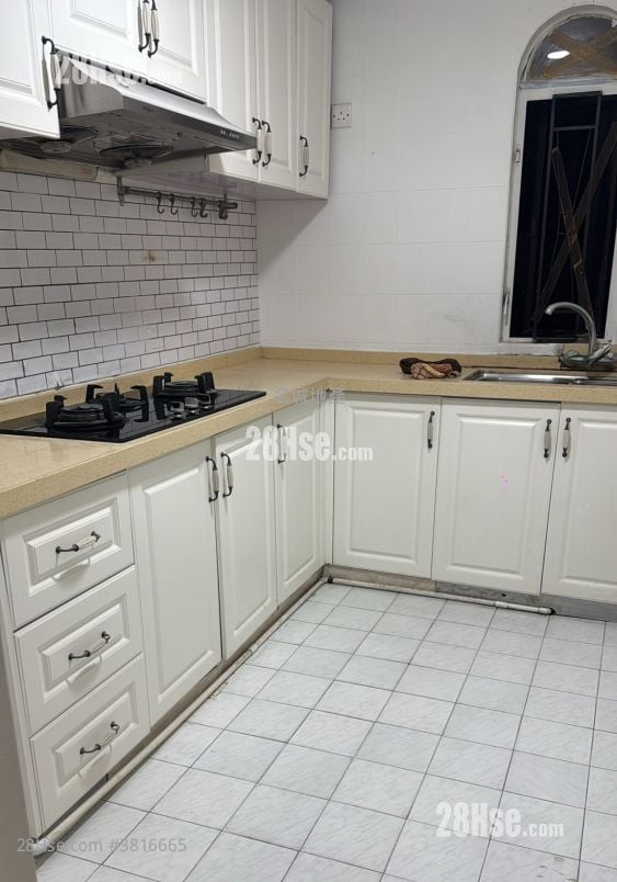 新田村 租盤 3 房 , 1 浴室 700 平方呎