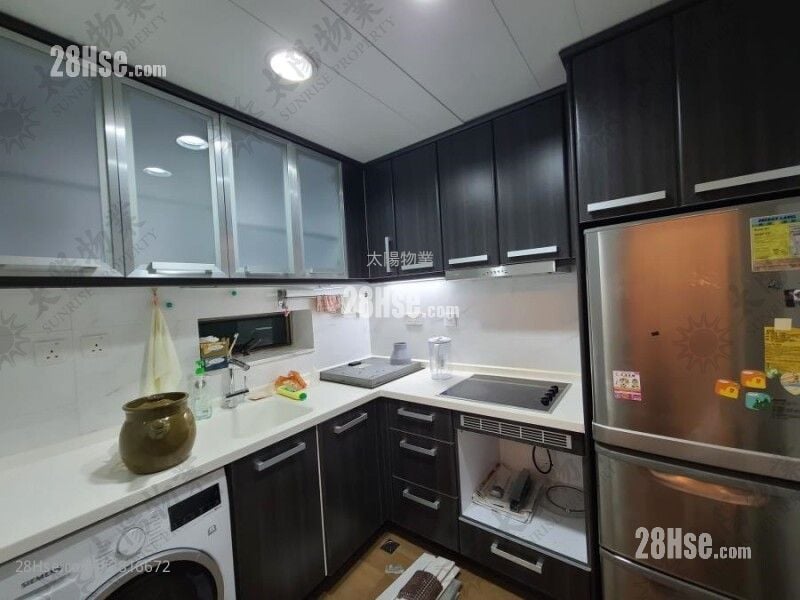 Royal Peninsula Sell 2 Bedrooms 690 ft²