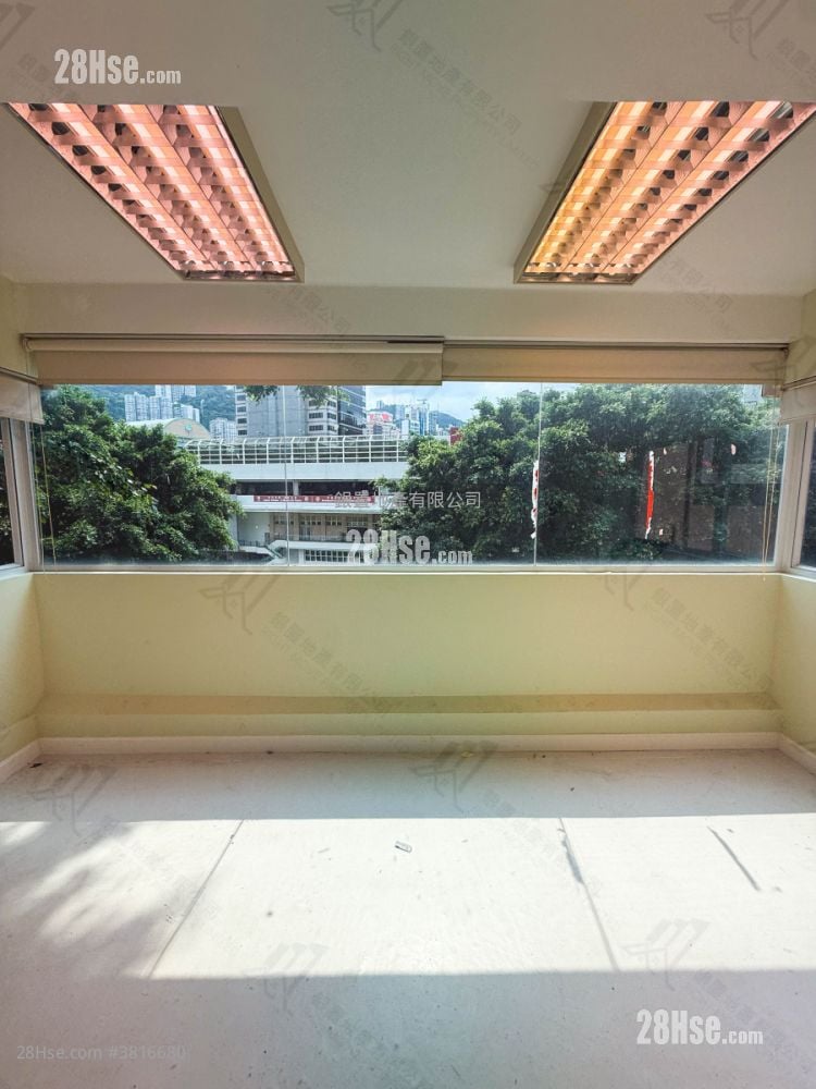 157-159 Wong Nai Chung Road Sell 4 Bedrooms , 1 Bathroom 920 ft²