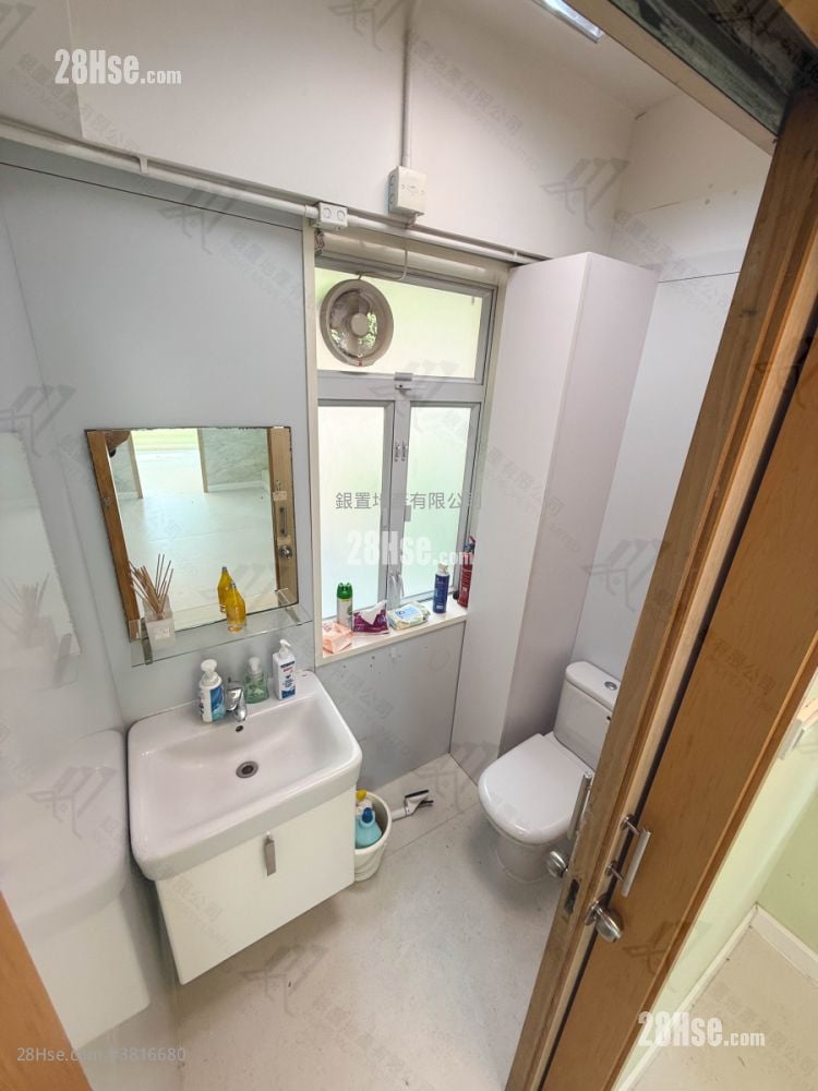 157-159 Wong Nai Chung Road Sell 4 Bedrooms , 1 Bathroom 920 ft²