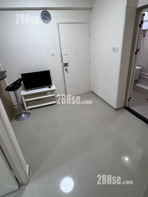 Cactus Mansion Rental 2 Bedrooms , 1 Bathroom 311 ft²