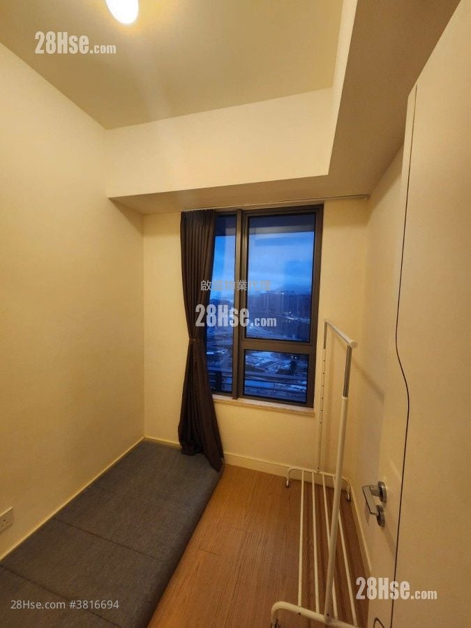 Monaco One Rental 2 Bedrooms , 1 Bathroom 436 ft²