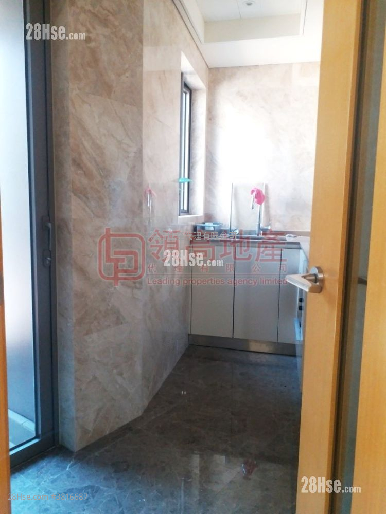 Grand Austin Sell 2 Bedrooms , 1 Bathroom 633 ft²