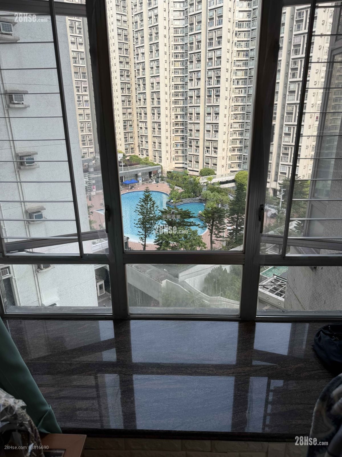 Laguna City Sell 3 Bedrooms , 2 Bathrooms 687 ft²