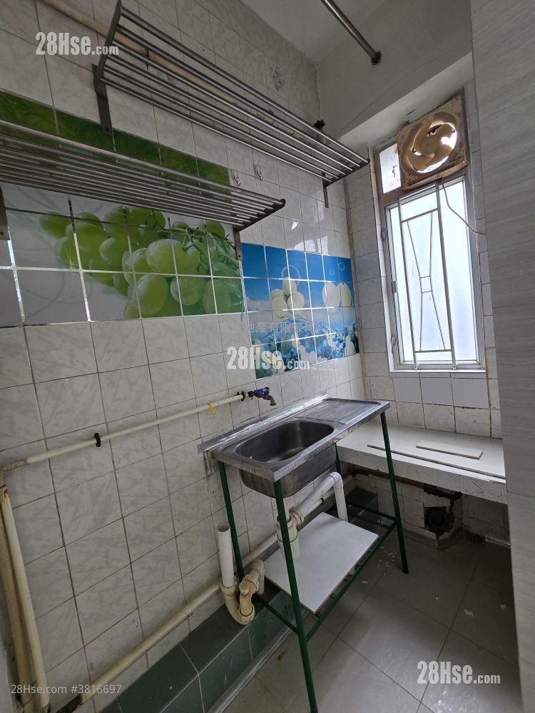 順利商業大廈 售盤 1 廁所