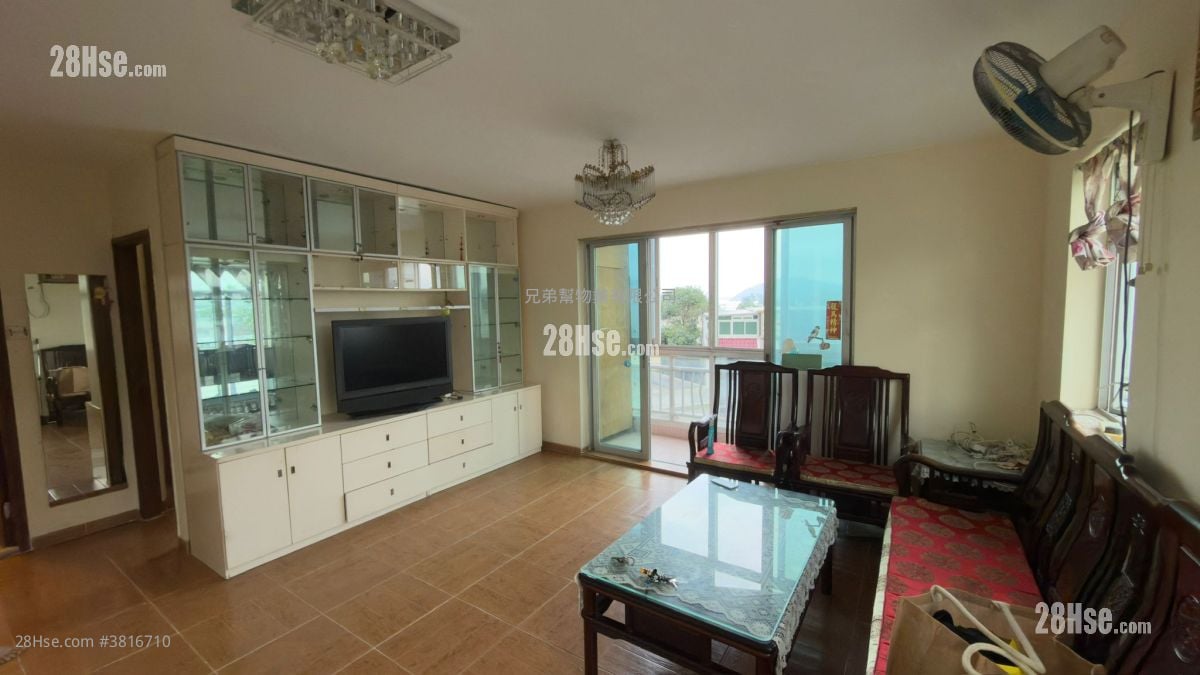 Po Sam Pai Village Rental 5+ Bedrooms , 2 Bathrooms 600 ft²