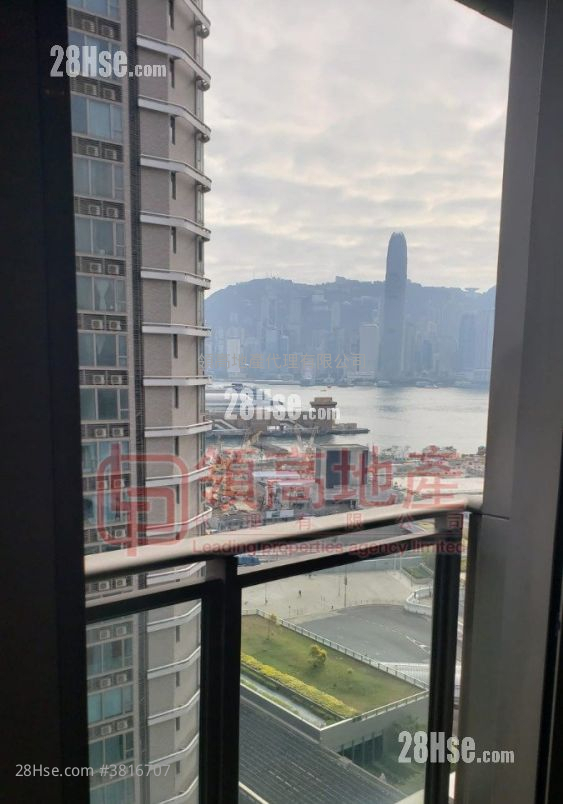 The Austin Sell 356 ft²