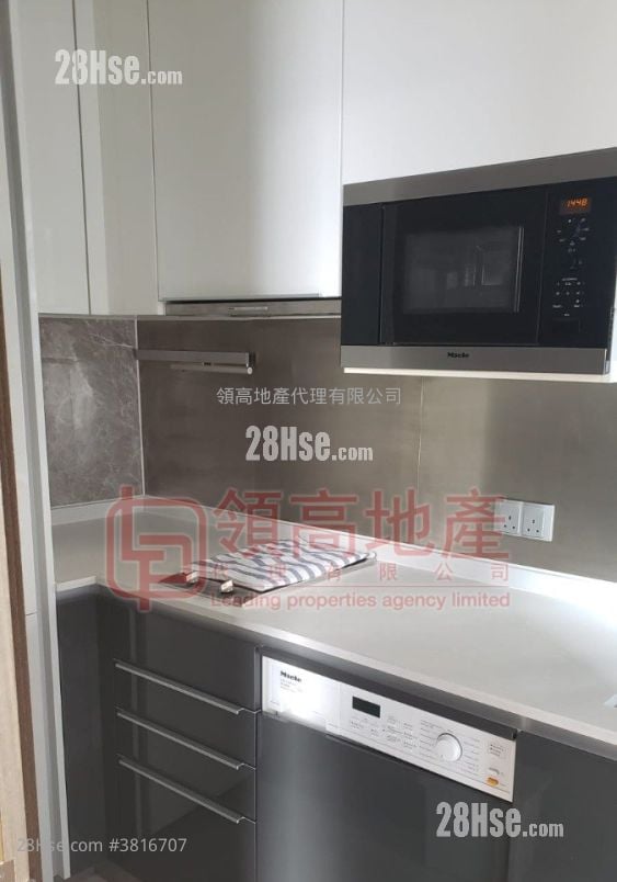 The Austin Sell 356 ft²