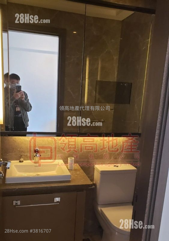 The Austin Sell 356 ft²