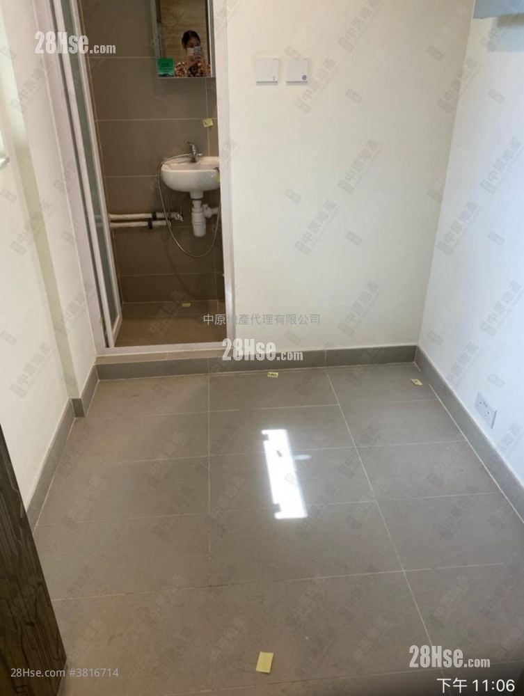 Mount Regalia Sell 4 Bedrooms 1,625 ft²