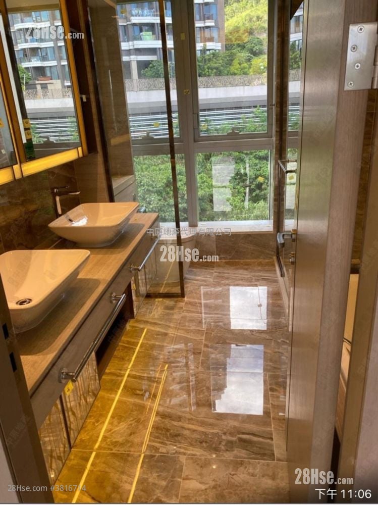 Mount Regalia Sell 4 Bedrooms 1,625 ft²