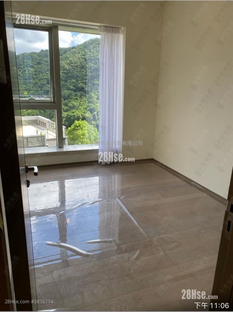 Mount Regalia Sell 4 Bedrooms 1,625 ft²