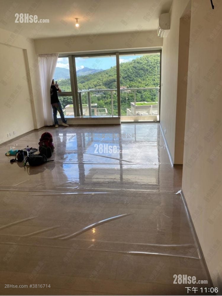 Mount Regalia Sell 4 Bedrooms 1,625 ft²