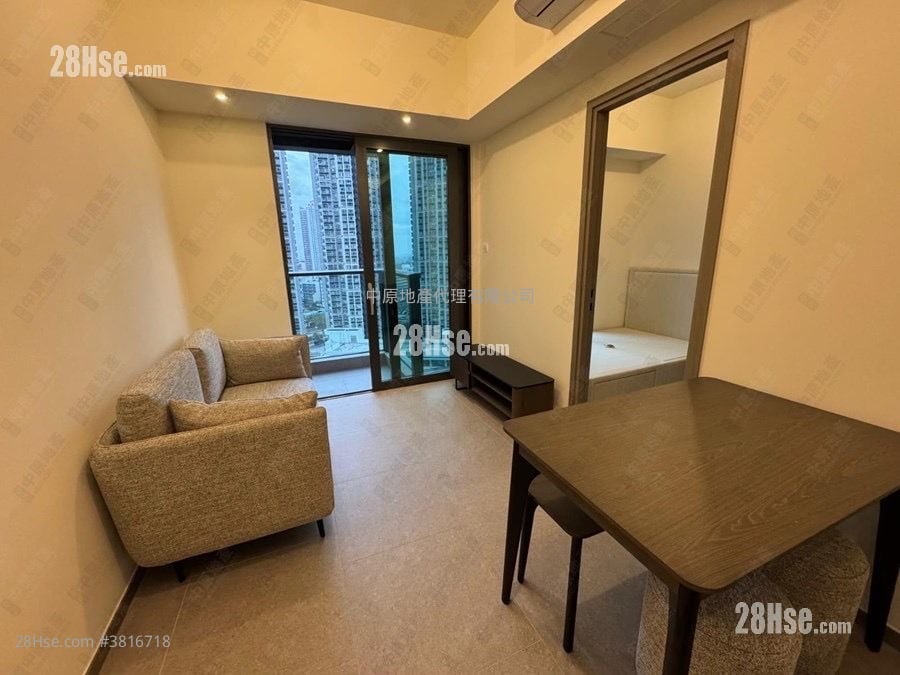 YOHO West 售盤 1 房 295 平方呎