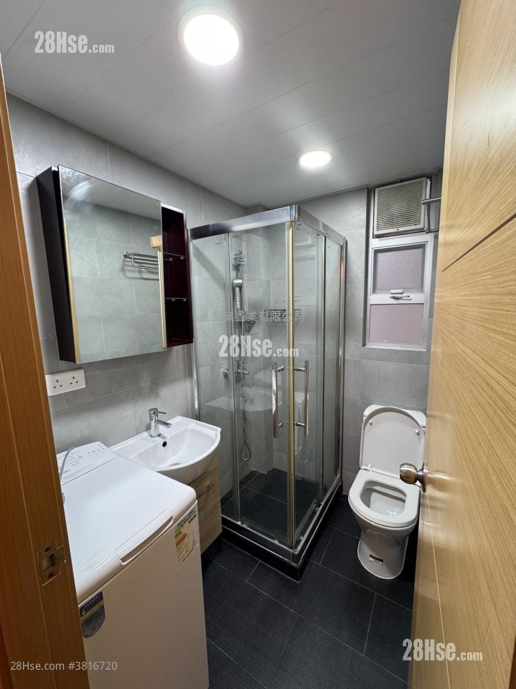 Samtoh Building Rental 2 Bedrooms , 1 Bathroom 337 ft²