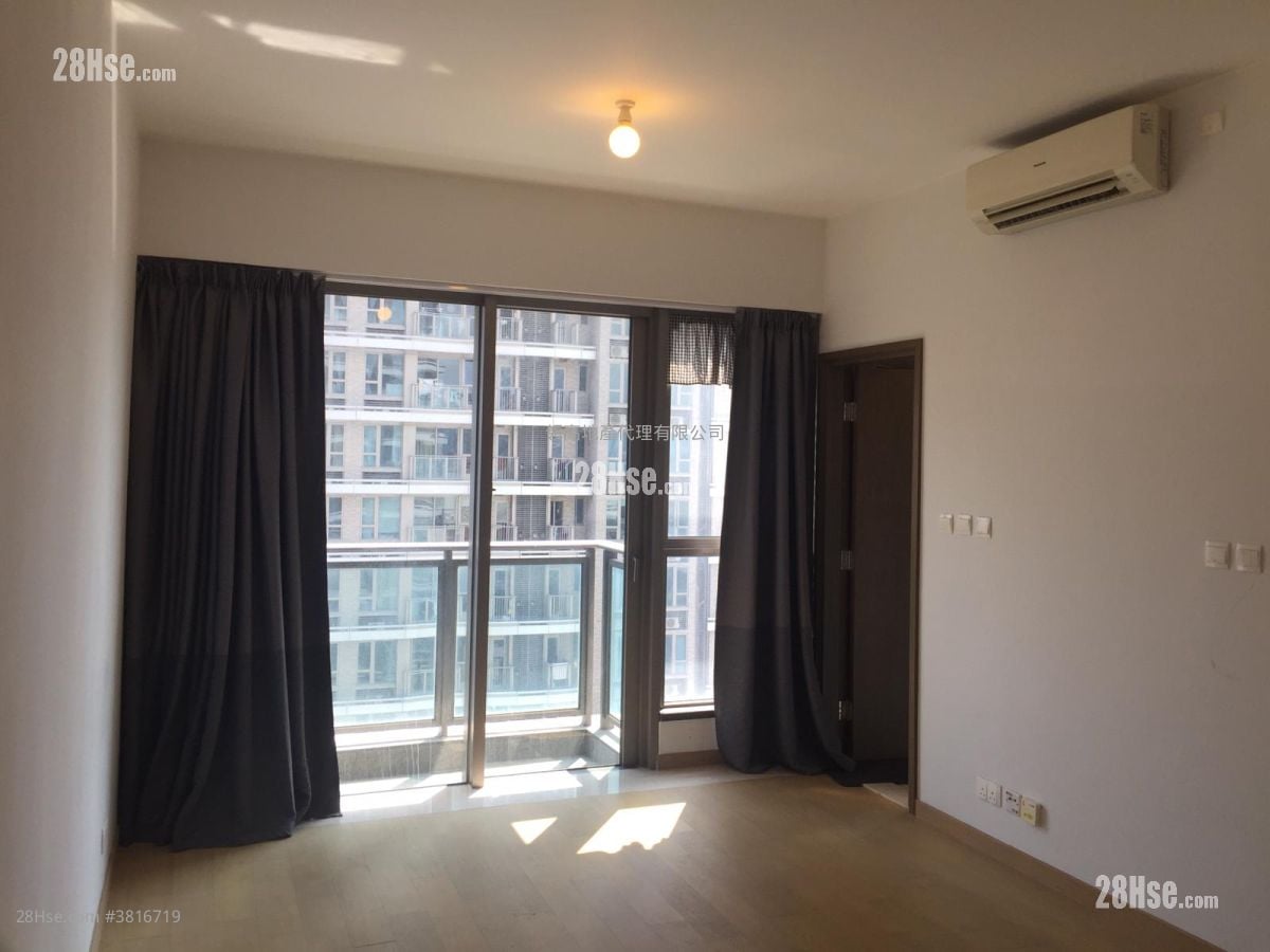 The Austin Rental 378 ft²