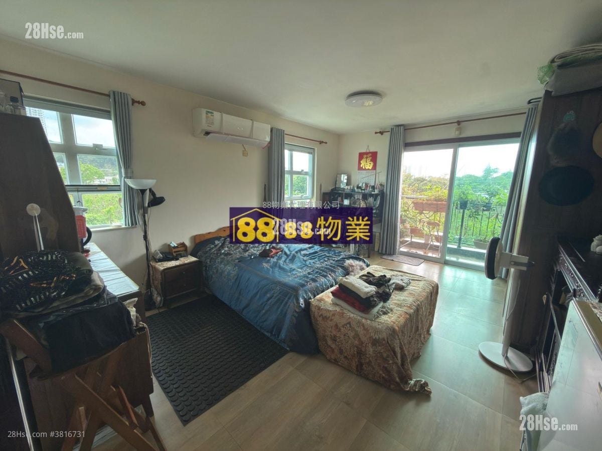 村屋 售盤 5+ 房 , 4 浴室 2,100 平方呎