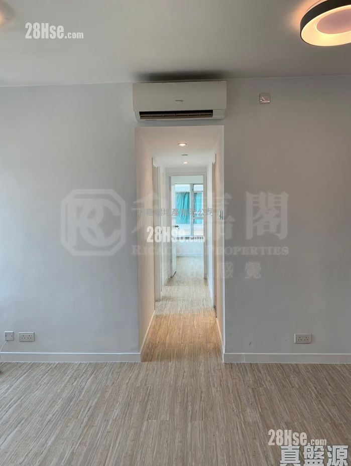 叠茵庭 售盤 3 房 499 平方呎