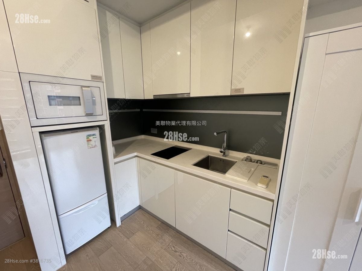 Solaria Rental Studio , 1 Bathroom 249 ft²