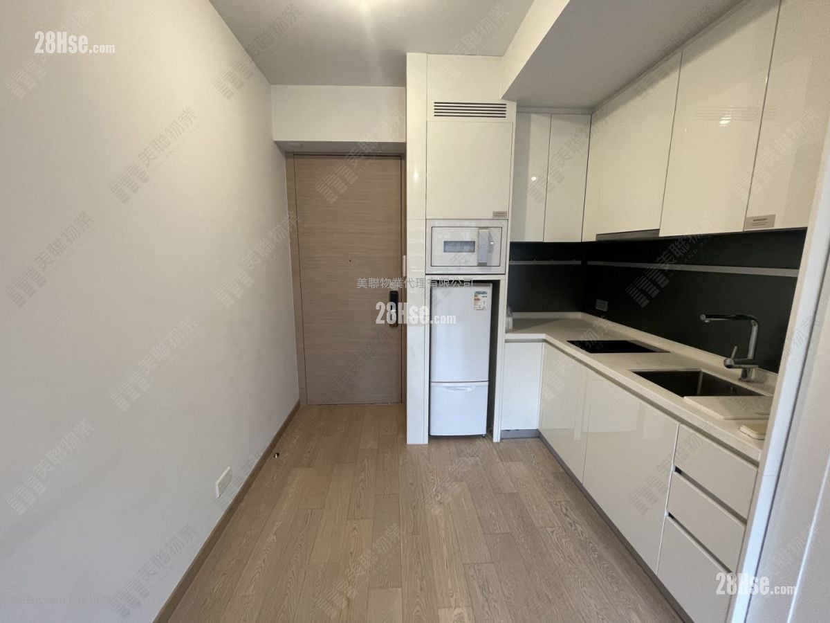 Solaria Rental Studio , 1 Bathroom 249 ft²