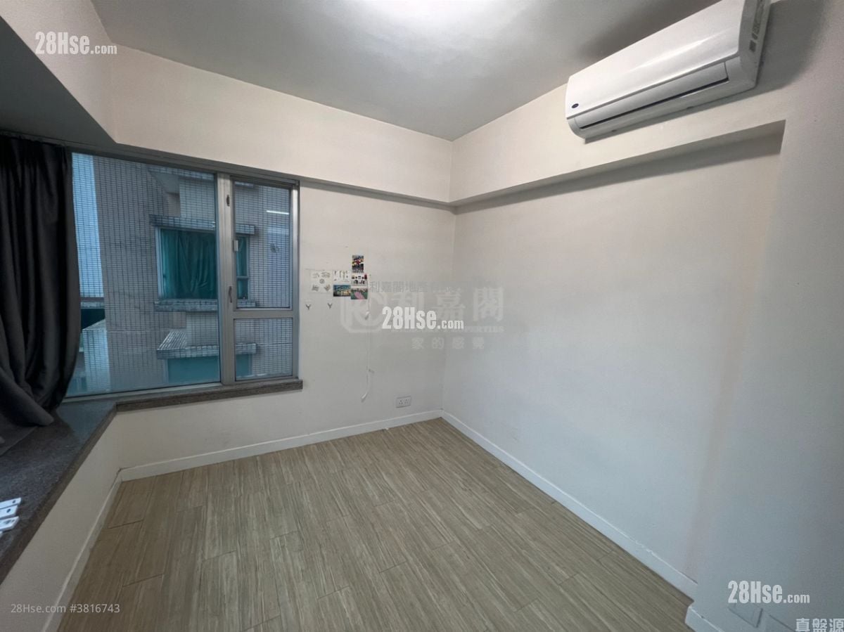 叠茵庭 售盤 3 房 499 平方呎