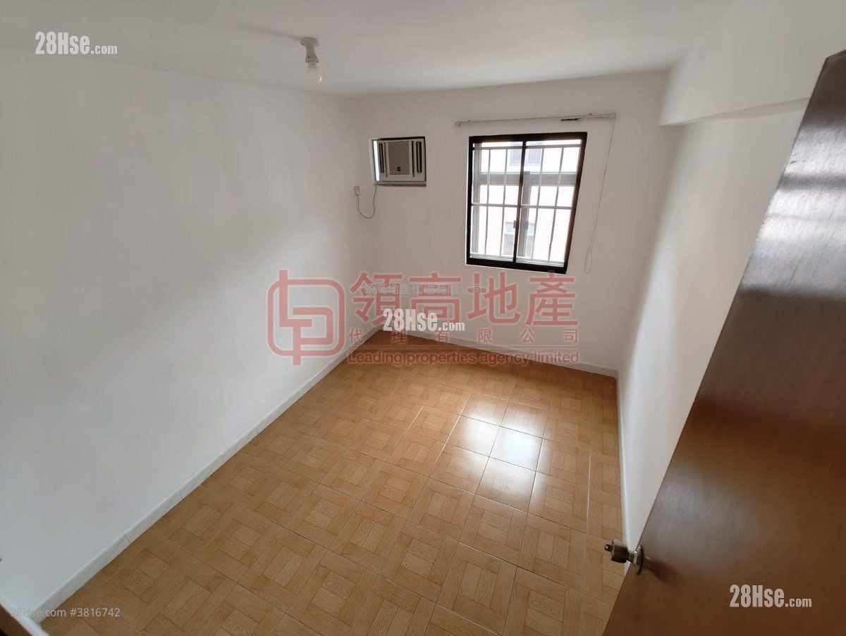 Wu Kai Sha Village Sell 2 Bedrooms , 1 Bathroom 630 ft²