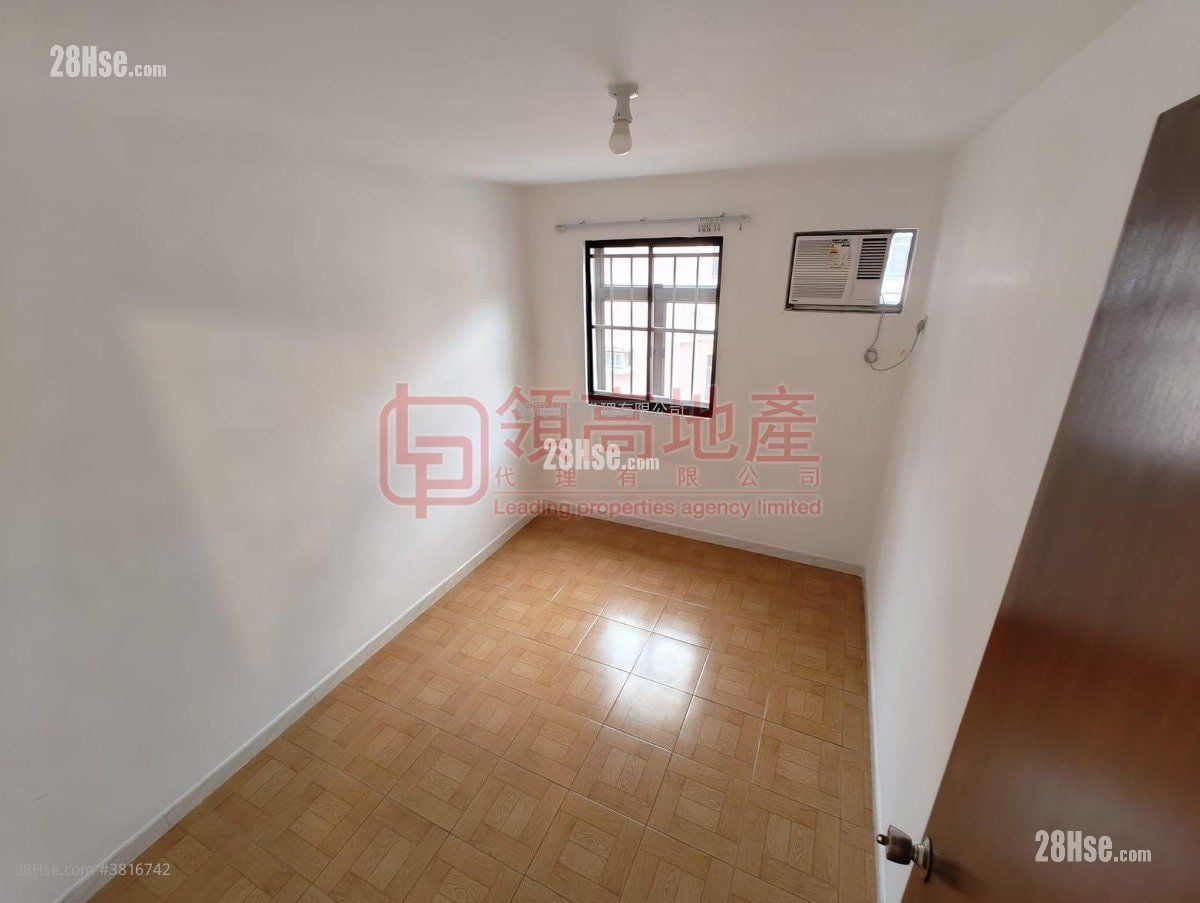 Wu Kai Sha Village Sell 2 Bedrooms , 1 Bathroom 630 ft²