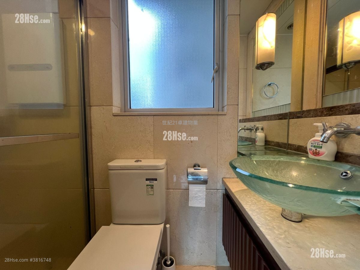 君临天下 售盘 2 房 , 2 浴室 750 平方尺