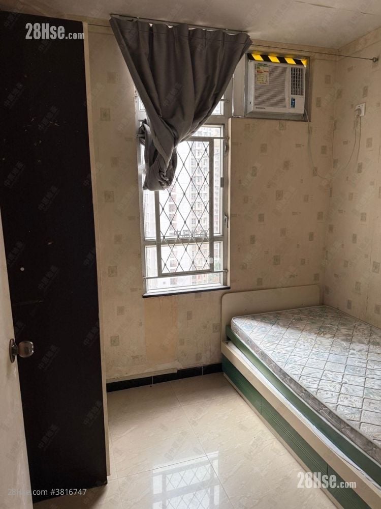 Tin Chung Court Sell 3 Bedrooms 650 ft²