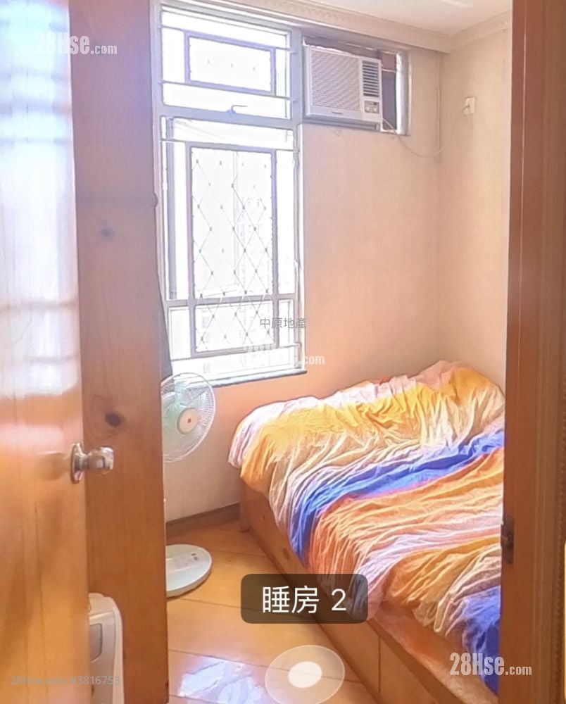 Tin Chung Court Sell 3 Bedrooms 650 ft²