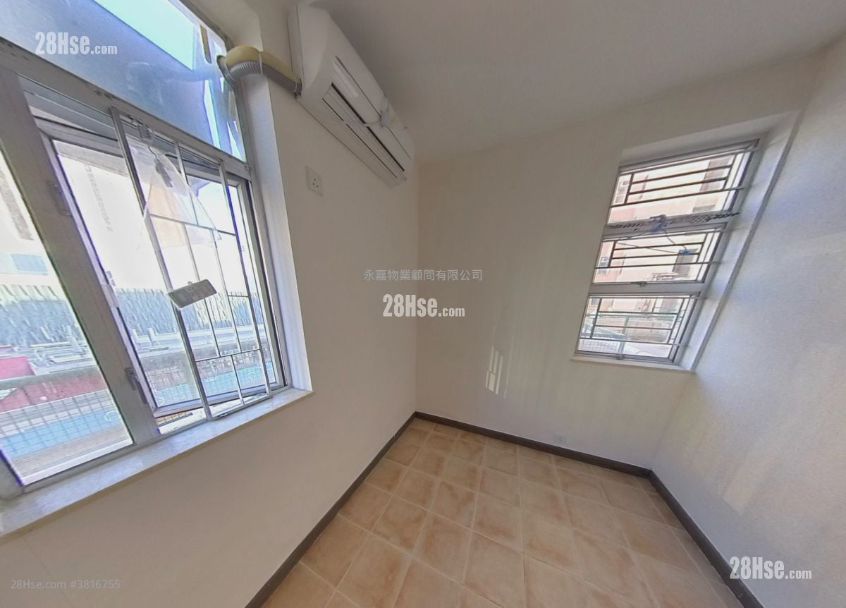 Telford Gardens Sell 2 Bedrooms 527 ft²