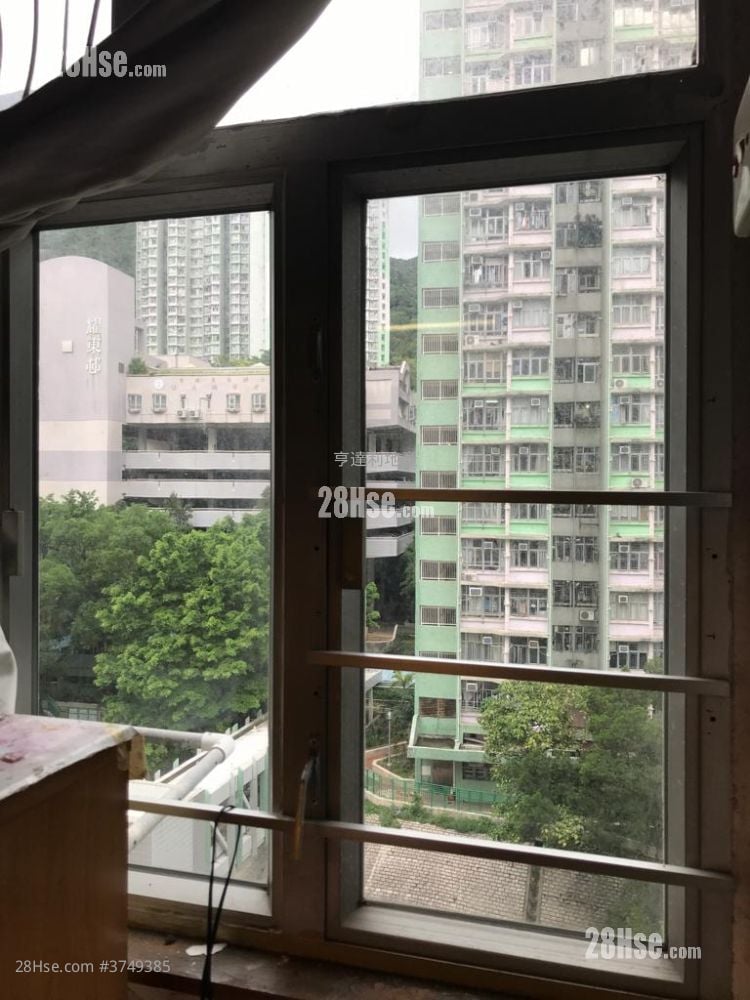 康华大厦 租盘 2 房 , 1 浴室 295 平方尺