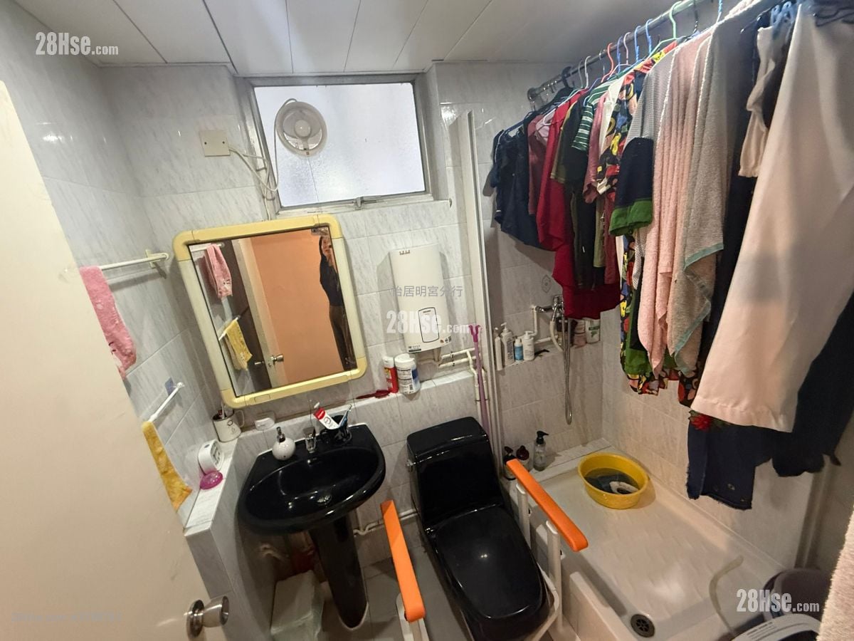 Taikoo Shing Sell 3 Bedrooms , 1 Bathroom 706 ft²