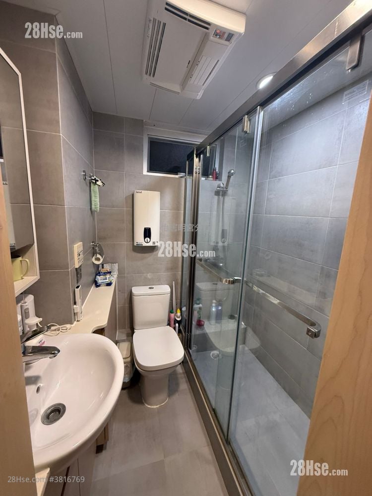 Taikoo Shing Sell 3 Bedrooms , 2 Bathrooms 580 ft²