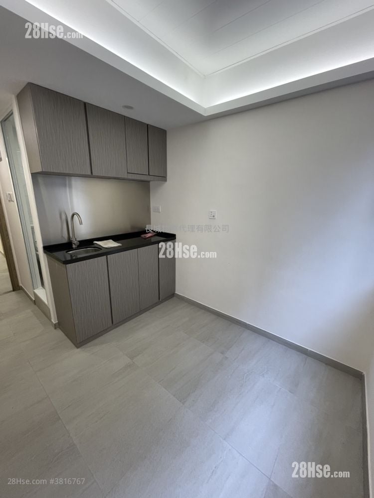 Mirador Mansion Rental Studio , 1 Bathroom 120 ft²