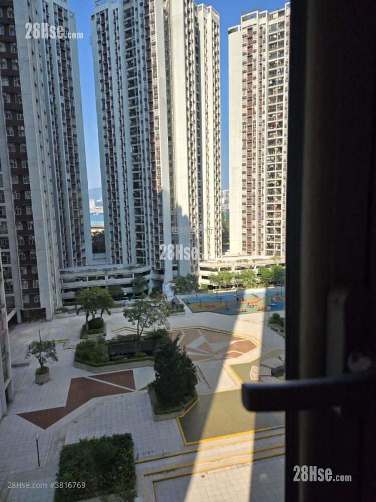 Taikoo Shing Sell 3 Bedrooms , 2 Bathrooms 580 ft²