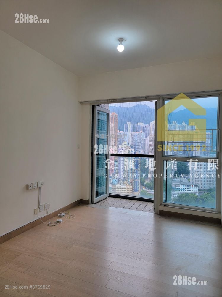 Lions Rise Rental 2 Bedrooms , 1 Bathroom 567 ft²