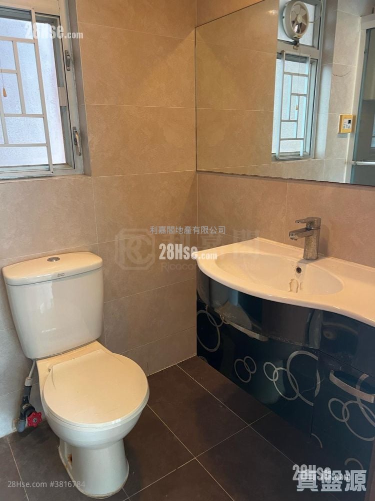 叠茵庭 售盤 2 房 376 平方呎