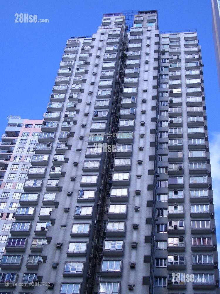 Hing Hon Building Sell 2 Bedrooms , 1 Bathroom 428 ft²