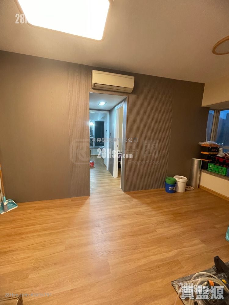 Parkland Villas Sell 2 Bedrooms 383 ft²