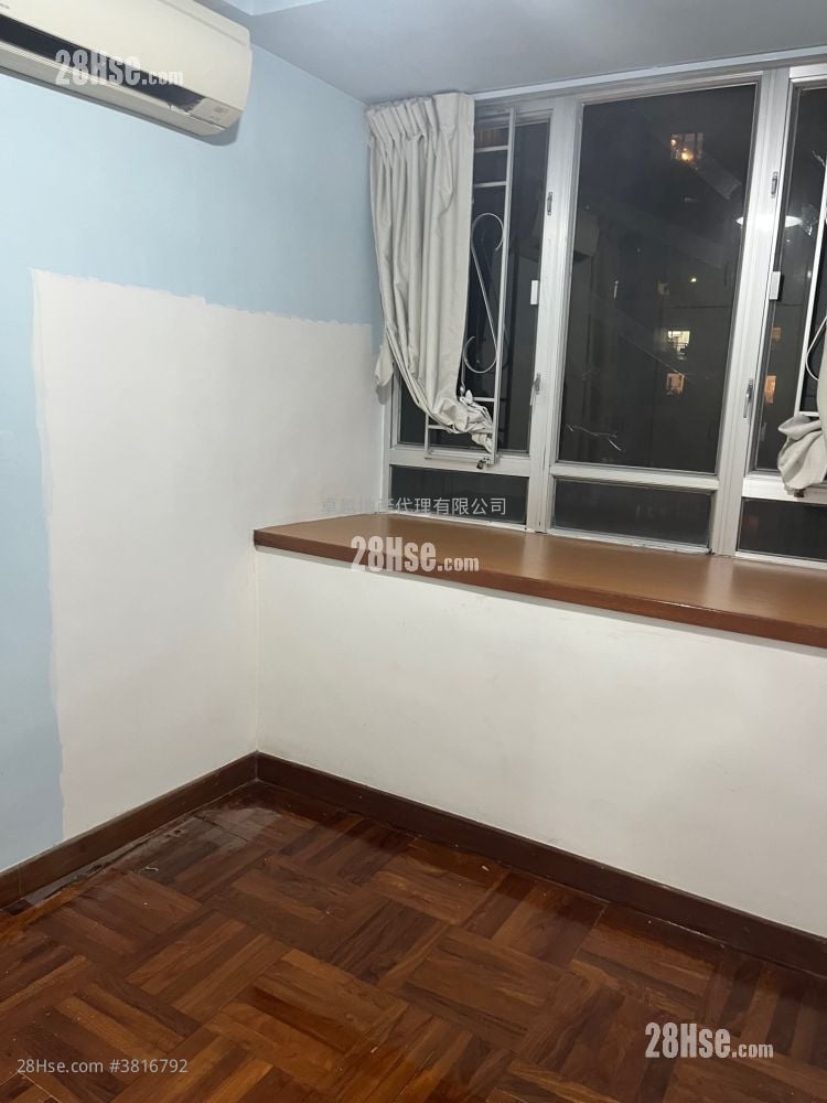 Hing Hon Building Sell 2 Bedrooms , 1 Bathroom 428 ft²