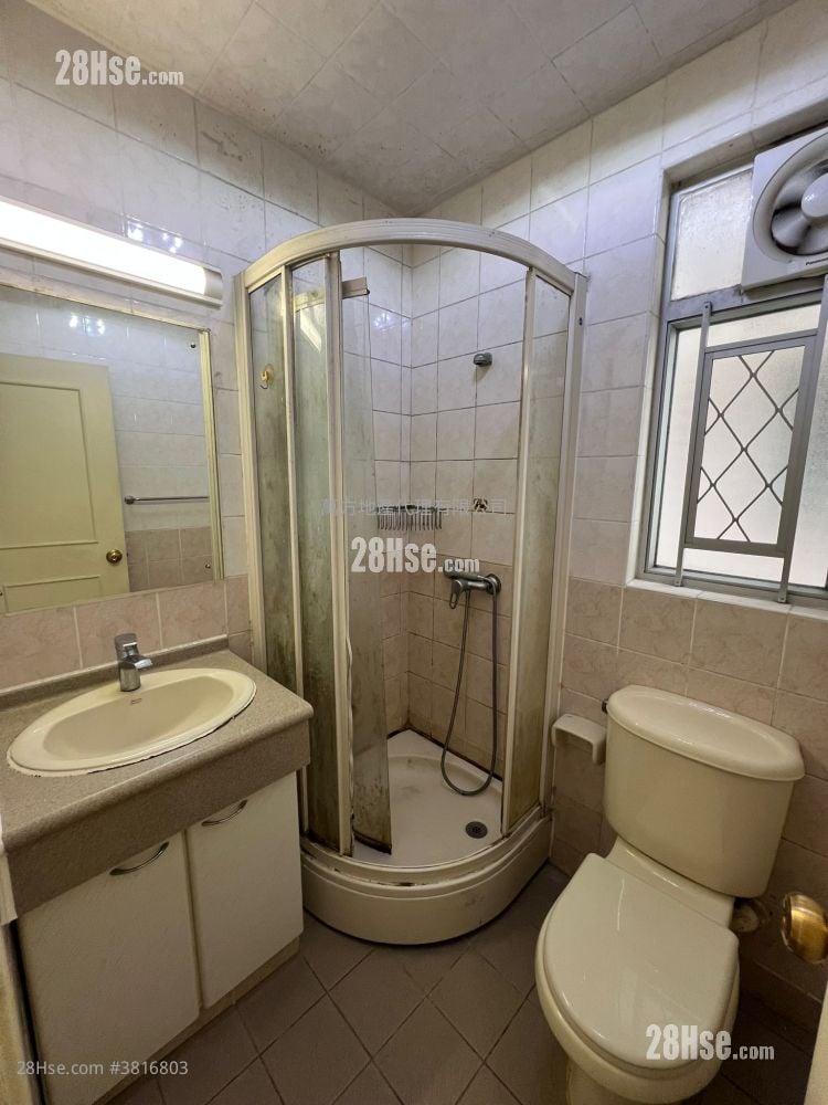 愉翠苑 售盤 3 房 , 2 浴室 663 平方呎