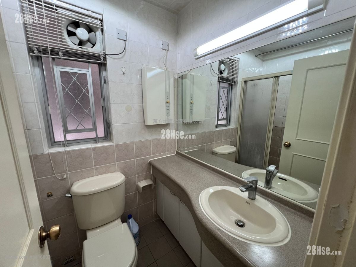 愉翠苑 售盤 3 房 , 2 浴室 663 平方呎