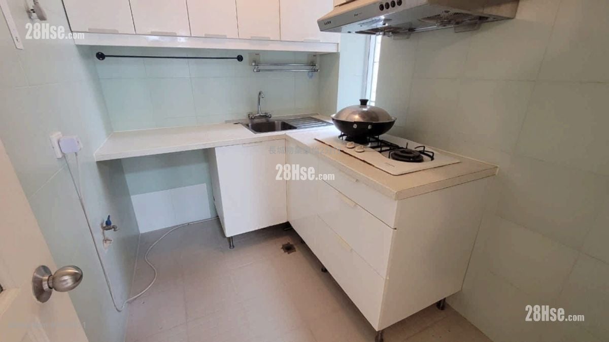 南豐新邨 租盤 3 房 , 2 浴室 570 平方呎