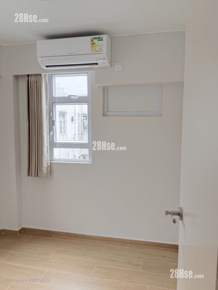 Wyler Garden Rental 2 Bedrooms , 1 Bathroom 348 ft²