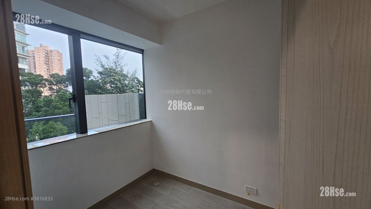 Gold Coast Bay Rental 1 Bedroom , 1 Bathroom 274 ft²