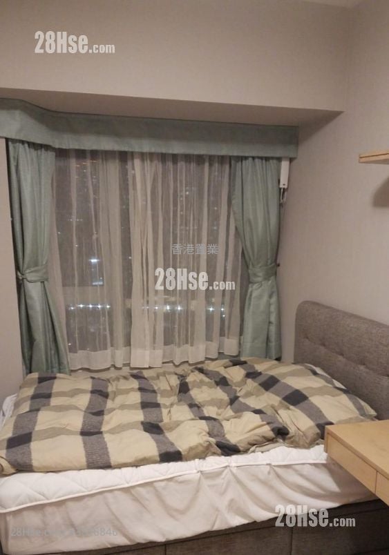 君臨天下 租盤 3 房 1,053 平方呎