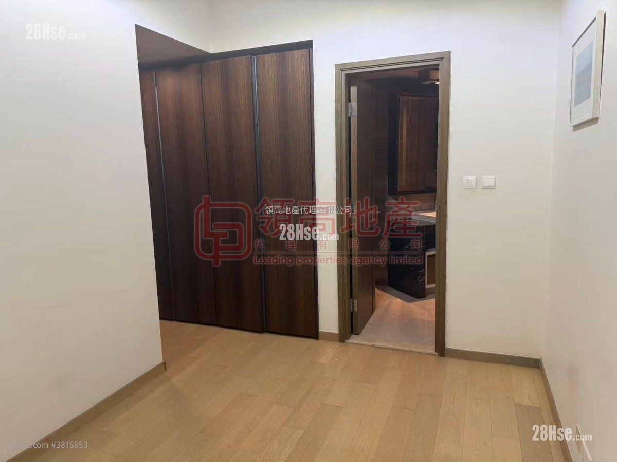 The Austin Sell 3 Bedrooms , 3 Bathrooms 1,002 ft²