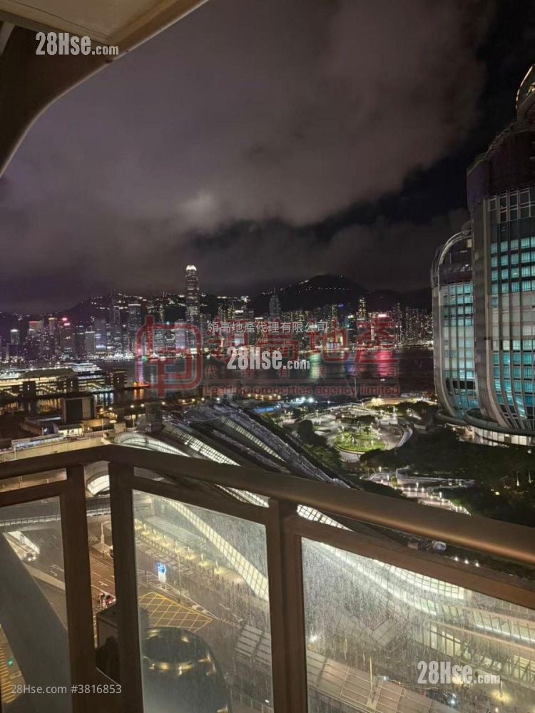 The Austin Sell 3 Bedrooms , 3 Bathrooms 1,002 ft²