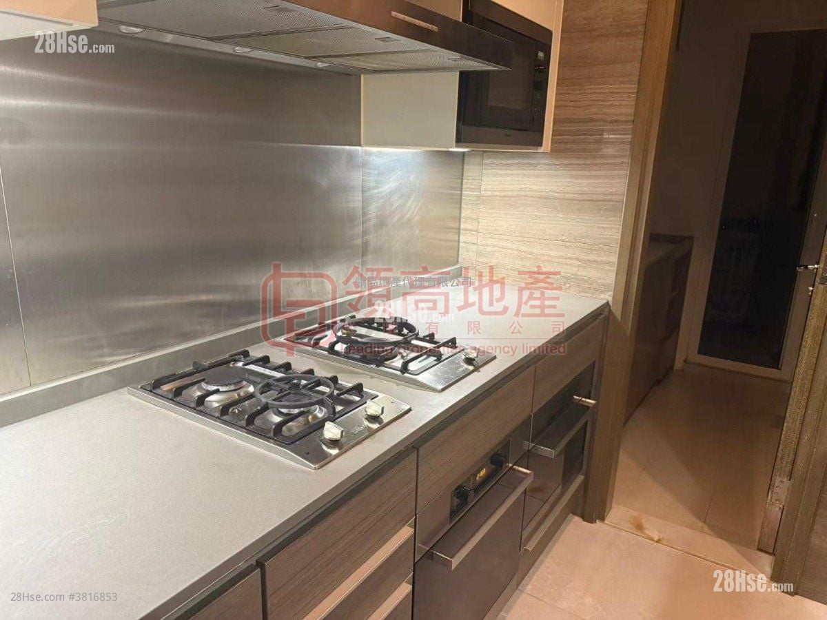 The Austin Sell 3 Bedrooms , 3 Bathrooms 1,002 ft²